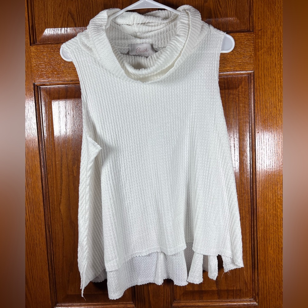 Blush Boutique White Sleeveless Cowl Neck Pullover Raw Hems Waffle
